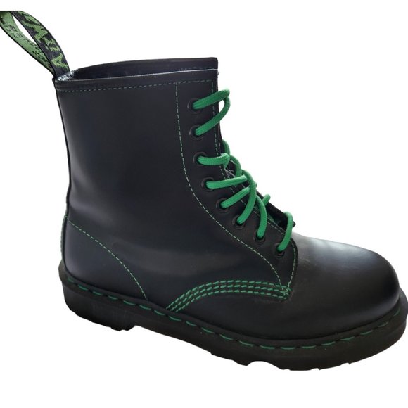 Dr. Martens Shoes - 🔥🔥BNWOT: Dr. Marten's black leather boots, Women's size 8🔥🔥